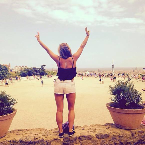 Meet your Posher, Moira - Picture 1 of 1