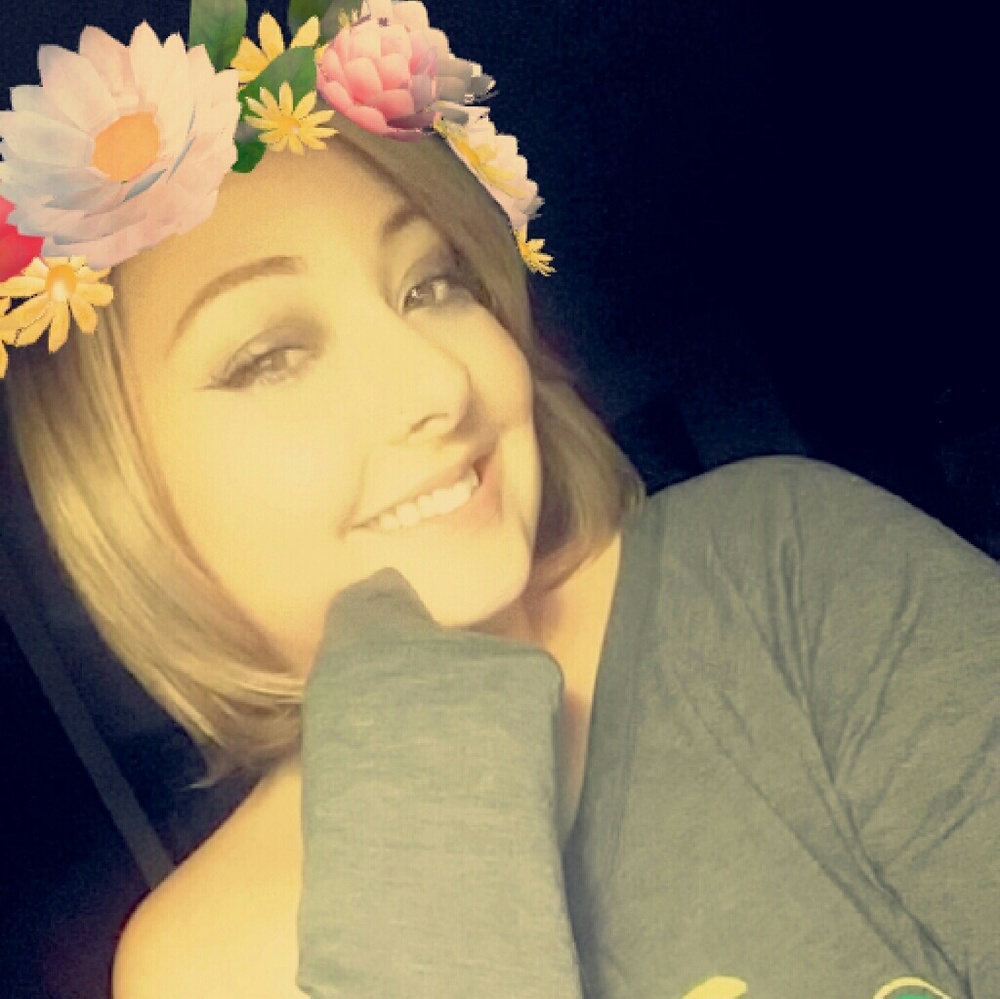 Meet your Posher, Nicole