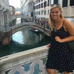 Meet your Posher, Allison