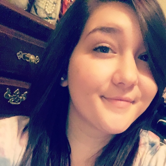 Meet your Posher, Rita - Picture 1 of 1