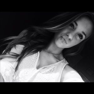 Meet your Posher, Alaina