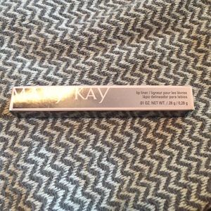 Mary Kay lip liner Spiced tea