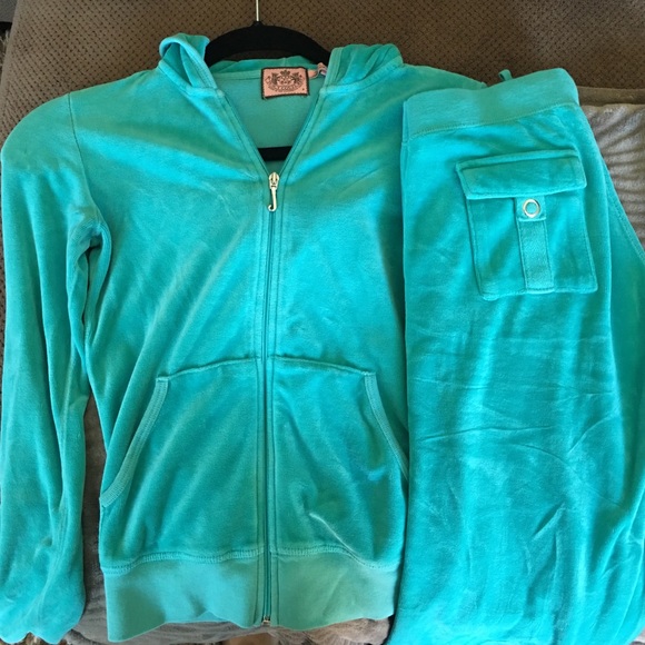 Juicy Couture Pants - Juicy Couture sweatsuit