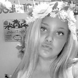 Meet your Posher, Katelyn elizabeth