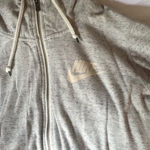 NIKE ZIP-UP HOODIE