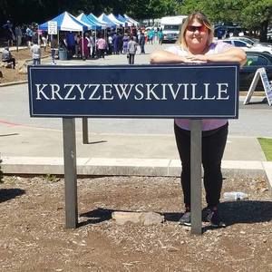 Meet your Posher, Robin