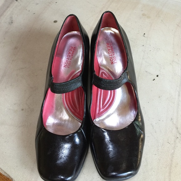 Kenneth Cole Reaction wedge maryjane