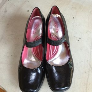 Kenneth Cole Reaction wedge maryjane