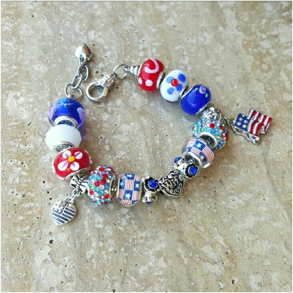 Military/ veteran Wife USA charm bracelet - Picture 2 of 3