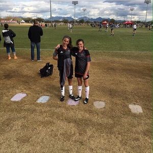 Meet your Posher, Elise