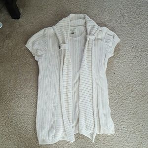 White short sleeve sweater