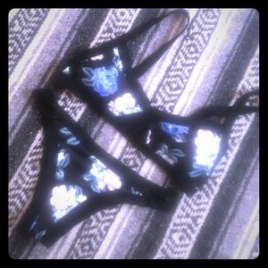 🌈SALE🌈Floral bikini wish mesh chest inset.