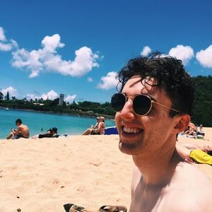 Meet your Posher, Grant