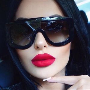 Black Oversize sunglasses!!!