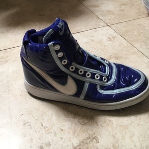 High top blue nikes