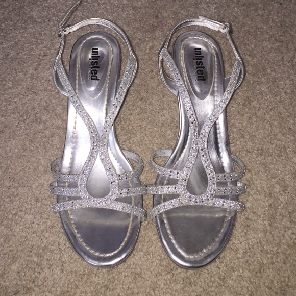 Unlisted Shoes - Silver sandals heeled!