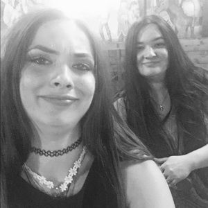 Meet your Posher, Leah