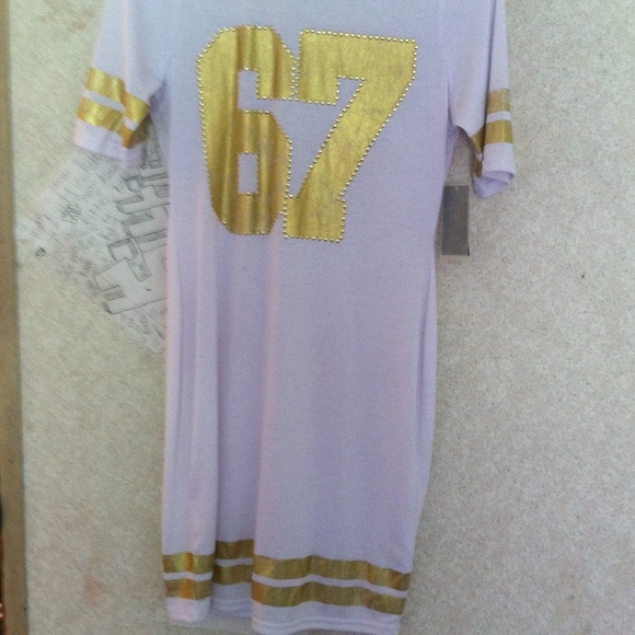 White and Gold T-Shirt Dress - Picture 3 of 4