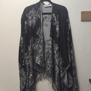 ABERCROMBIE & FITCH KIMONO OS