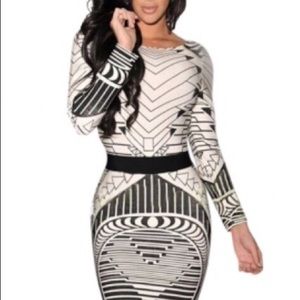 Vestido de tela parecida a la lycra.