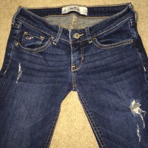 Hollister dark wash ripped super skinny jeans