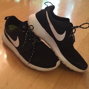 Nike Roshes