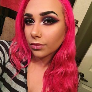 Meet your Posher, Badia