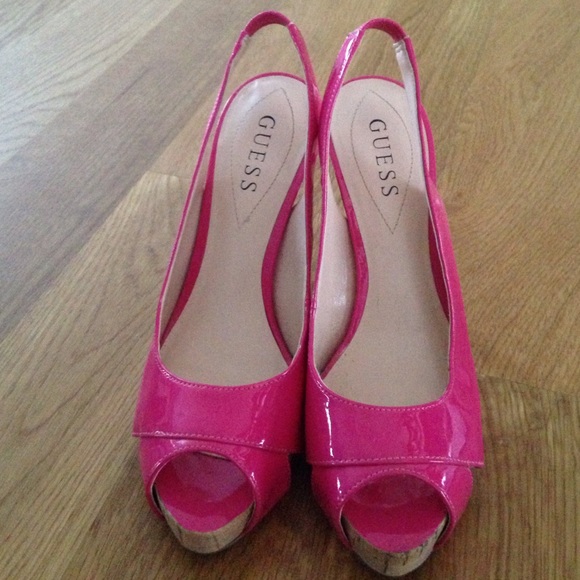 Hot pink GUESS patent leather peep toe pumps!