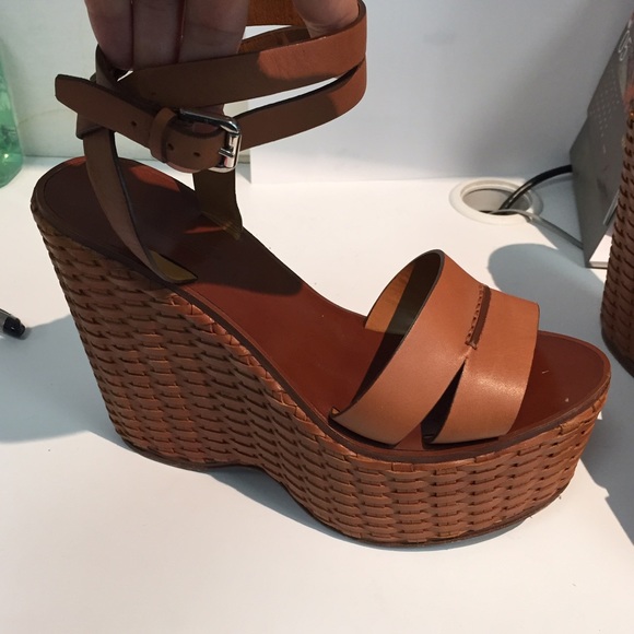 LIKE NEW RALPH LAUREN COLLECTION WEDGE SANDALS