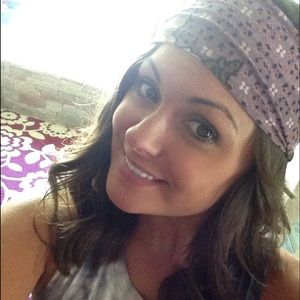 Meet your Posher, Lindy