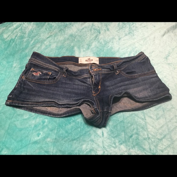 Hollister shorts 😘