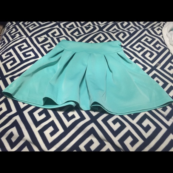 Mint green skirt 😍😘😚