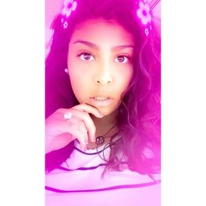 Meet your Posher, Monique