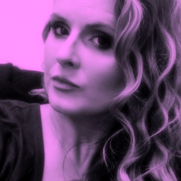 Thanks for checking out my closet. XOXO!