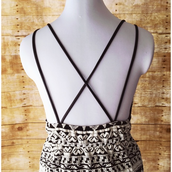 Chic Tribal Print Dress with Back Straps - Picture 4 of 4