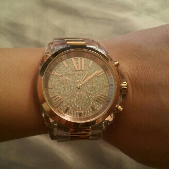 @lourn68 Brand New MK Rose Gold Watch
