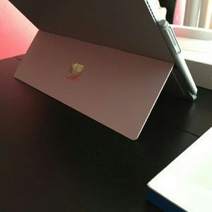 Meet your Posher, Edwin