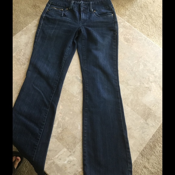 INC JEANS LIKE NEW - Picture 4 of 4