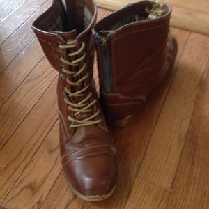 Combat zipper ankle boots