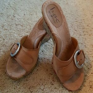 Born boc Tan Wedge Sandals Size 8