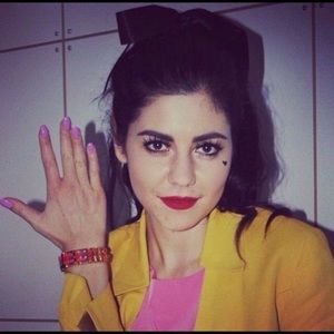 Meet your Posher, Kelsey