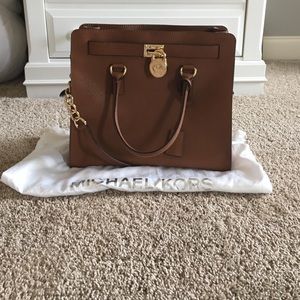 Signature Michael Kors Large Hamilton