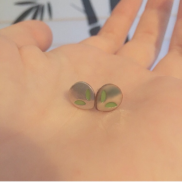 NEW ACC: SOFTLYALIVE