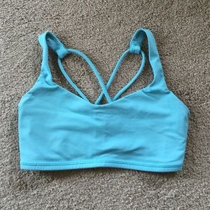 Lululemon Free to Be Bra sz 4