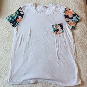 VS Pink Pocket Tee
