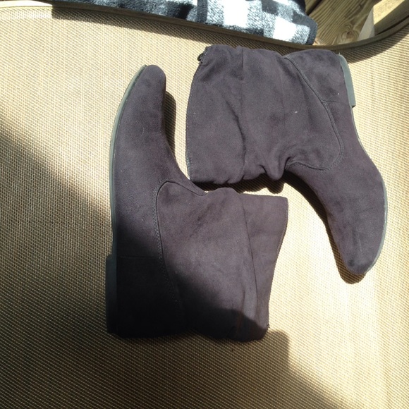 Black scrunched suede ankle boots