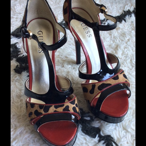 GUESS high heels size 7.5 m - Picture 2 of 3