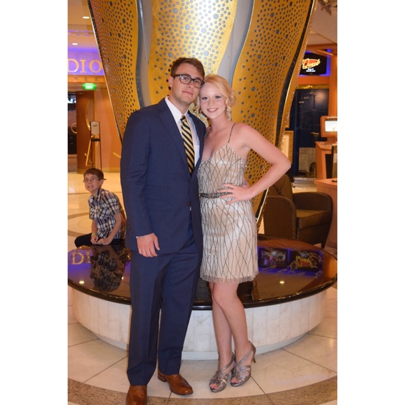 Beautiful formal dress from Camille La Vie - Picture 2 of 4
