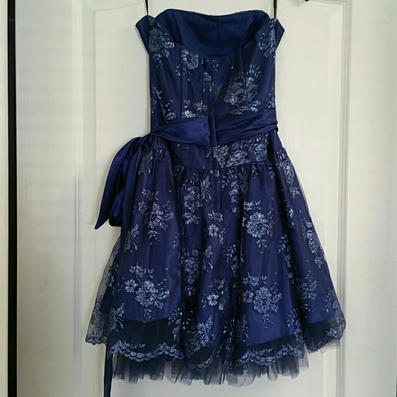 Very pretty royal blue dress - Picture 4 of 4