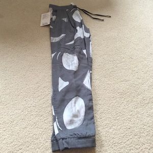 Lululemon joggers